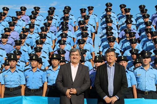 El gobernador Domingo Peppo encabez el acto de egreso de 434